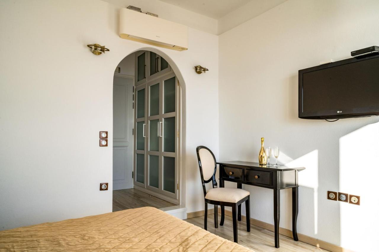 Delfini Villas Oia  Esterno foto